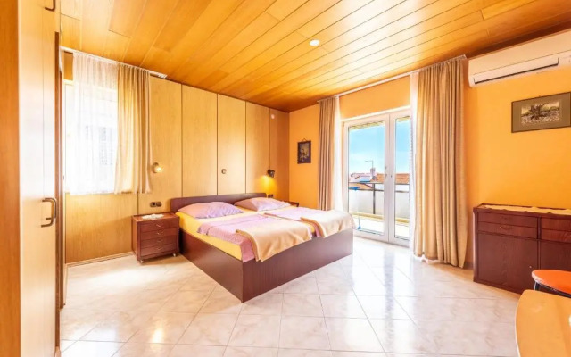 Studio Apartments Apolonia