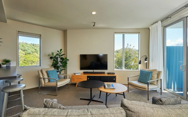 Waves Apartments