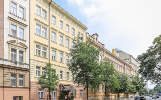 Отель City Club Прага вид на фасад