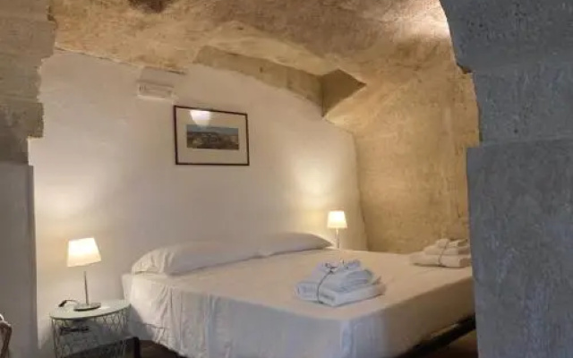 Gatto Bianco Matera