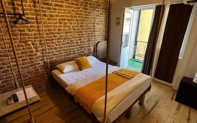 Aysa Hotel