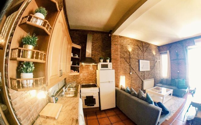 Отель Lollipop Flats Plaza Mayor Suite Испания, Мадрид - отзывы, цены и фото номеров - забронировать отель Lollipop Flats Plaza Mayor Suite онлайн комната для гостей