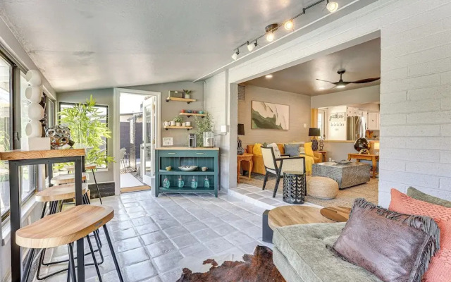 Walk to Scottsdale Stadium: Remodeled Home!