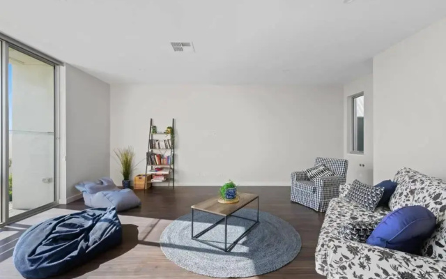 Meander ~ Dreamy Abode with Unrivaled Views