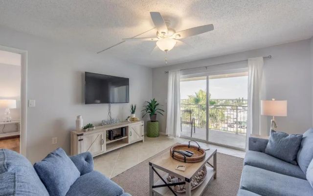 503 Madeira Norte Condo