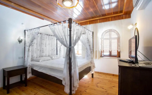 Aquarius Hotel