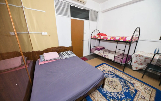 OYO 90915 Ilham Villa