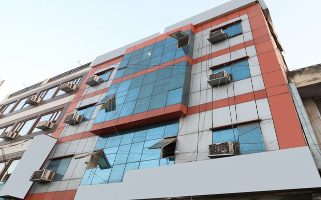Hotel Regal 2 By OYO Rooms