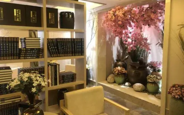 Fuyang Moli Luhua Business Hotel (Fuyang ecological paradise store)