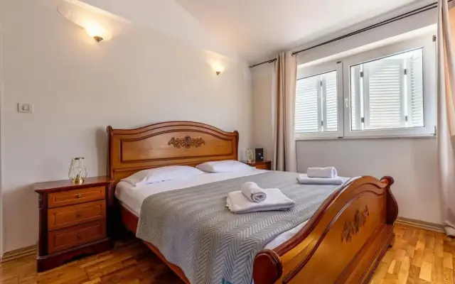 Donatella -apt 2- met Zeezicht
