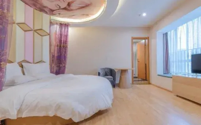 YA LAN TING Hotel (Guiyang Huaguoyuan bqigongyishuzhongxindian)