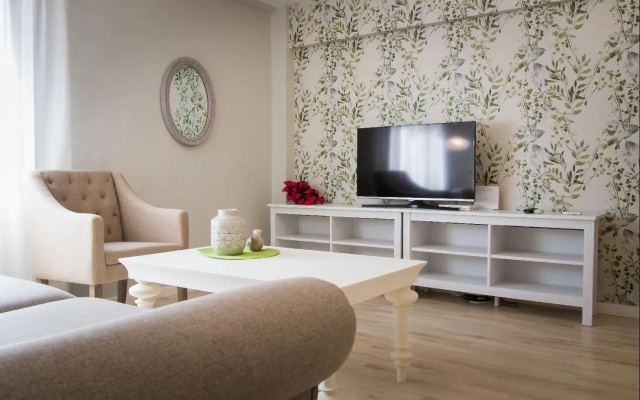 Holidays2Malaga Suites Apartments