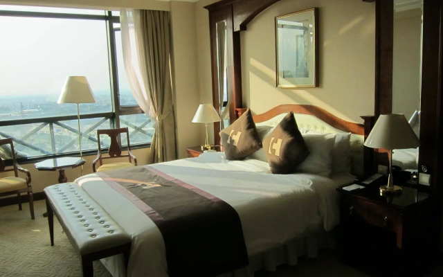 Clifford Hotel