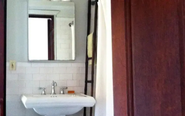 Jumel Terrace Bed & Breakfast