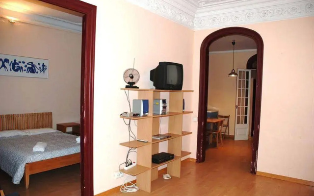 Bailen Apartment
