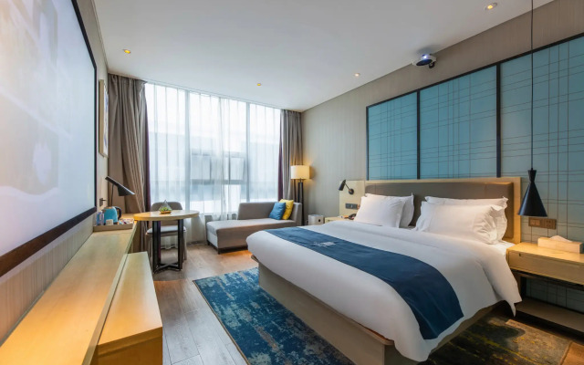 Echarm Hotel (Wuhan Jianghan Road Pedestrian Street)
