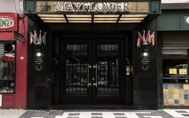 Отель Mayflower Suites вид на фасад
