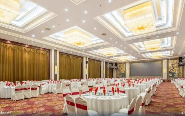 Huajiang Hotel