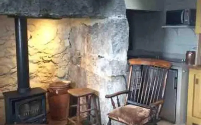 1 Bryn Tirion Uchaf