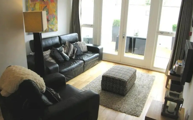 Victoria Street 37, Flat 1