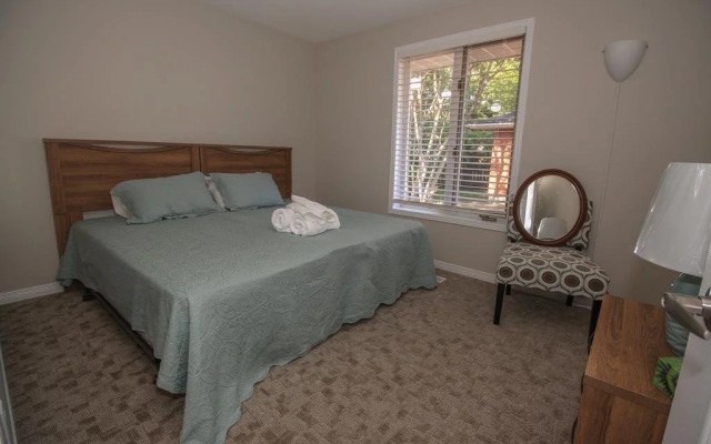 The Loyalist Bed & Breakfast