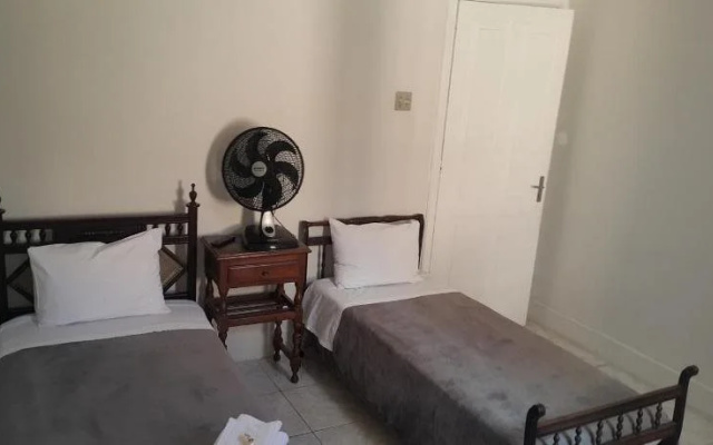 TJ House Hospedagem