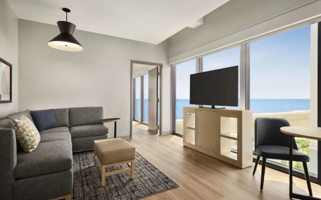 Hyatt Place Virginia Beach / Oceanfront