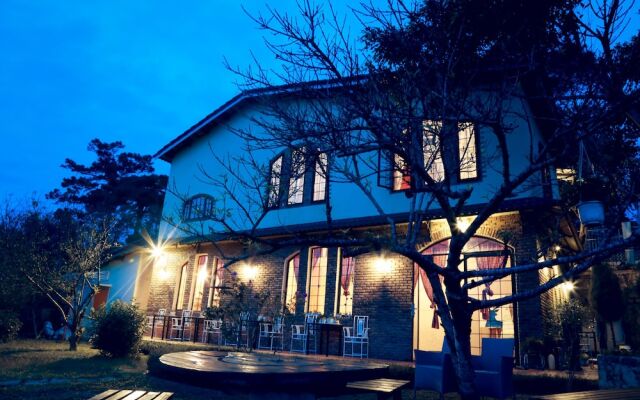 Отель Nắng homestay Далат вид на фасад