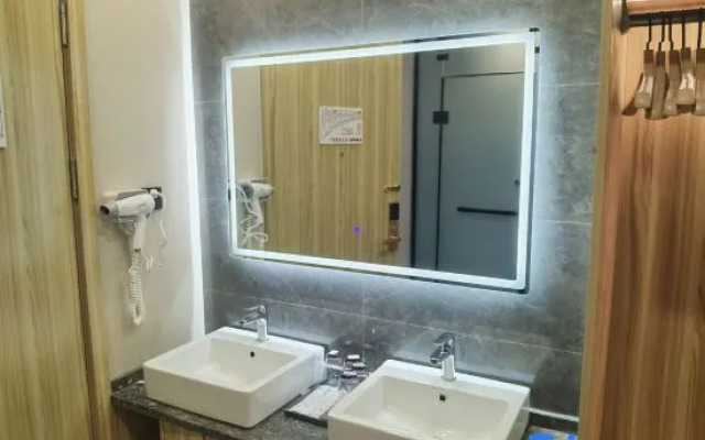 XuMian E-sports Hotel