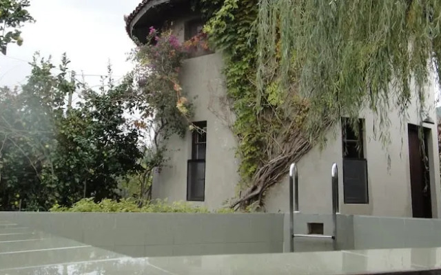 The Round House