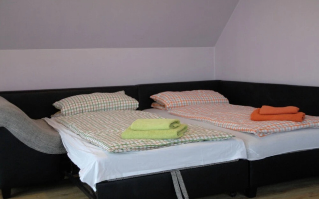 Luxurious Seaside Apartment in Pepelow