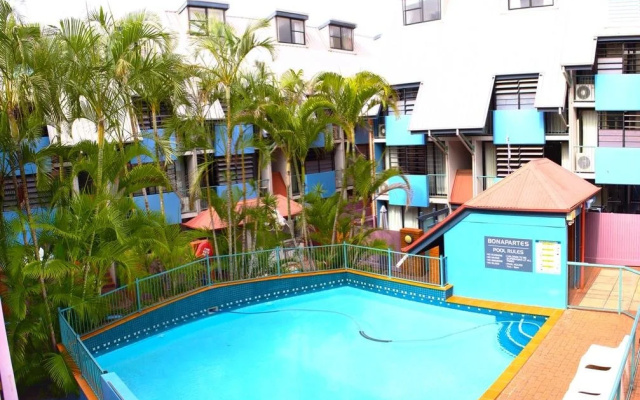 伯纳帕特公寓酒店(Bonapartes Serviced Apartments)