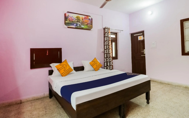 SPOT ON 66279 Hotel Luv Palace