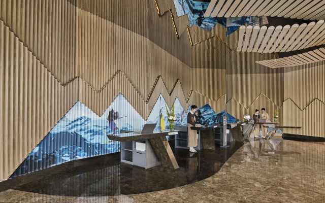 Crowne Plaza Shanghai Snow World by IHG