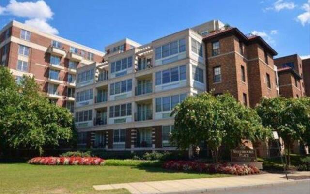 Отель Global Luxury Suites at Dupont Circle вид на фасад