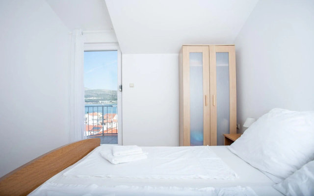 Apartmani Knezovic