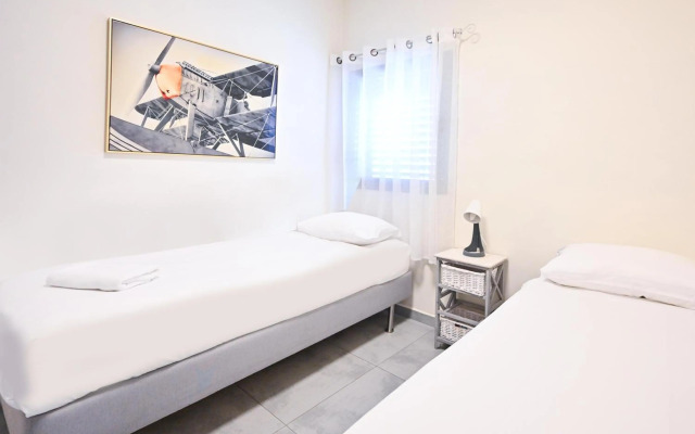Amazing 2BR Duplex in the city center by HolyGuest