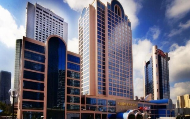 Hotel Equatorial Shanghai вид на фасад