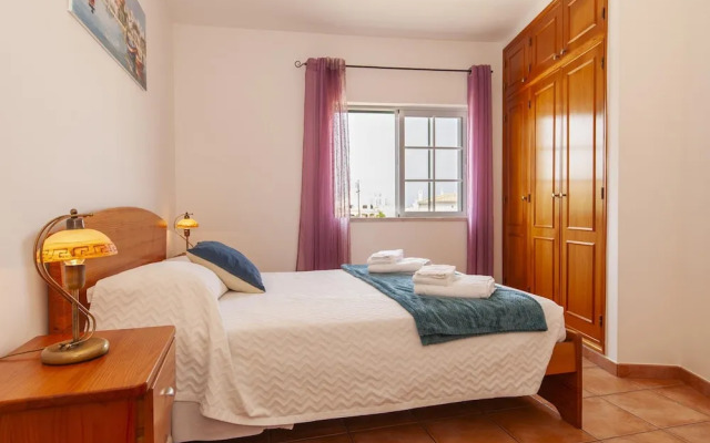 L 03 - Bedroom 3 Western Mos Guesthouse