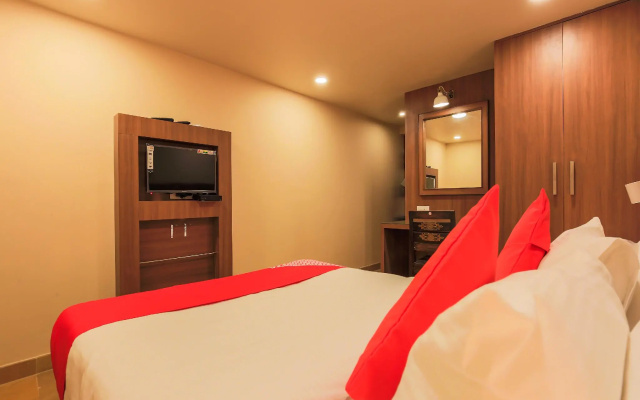 OYO 18951 City Xpress Hotel Rooms