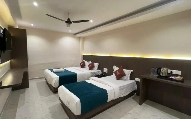 CR Residency By Glitz Hotels