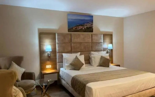 hotel kyrline