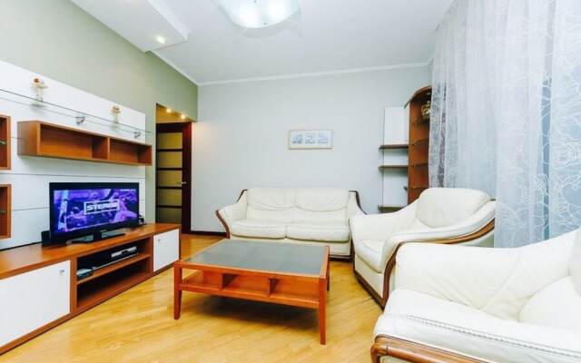 Апартаменты Hotrent Apartments Kreschatik комната для гостей
