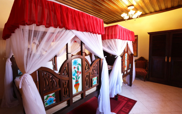 Horizon Palace Hotel