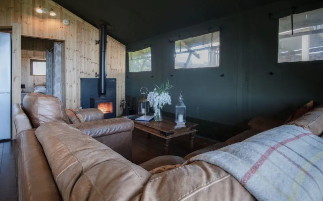Three Cliffs Glamping Tent - Llangennith