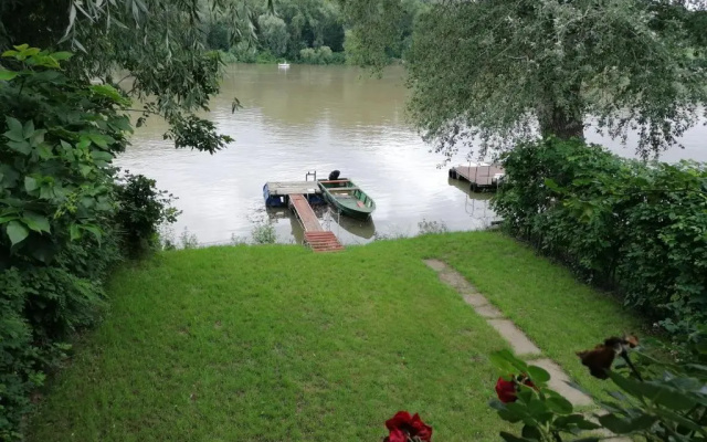 Aqua Bella Apartman