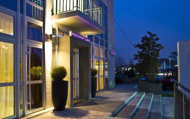 Отель Apart Hotel K Сербия, Белград - отзывы, цены и фото номеров - забронировать отель Apart Hotel K онлайн вид на фасад