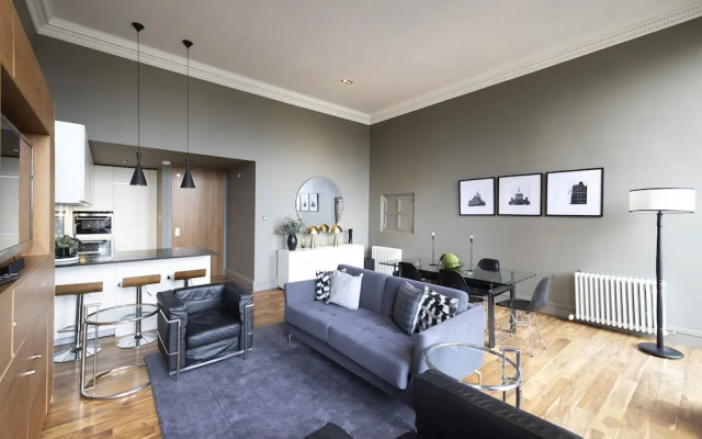 Amazing views! North Bank Street Luxury Apartment