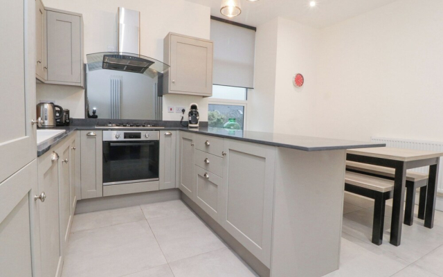 163 Manchester Road