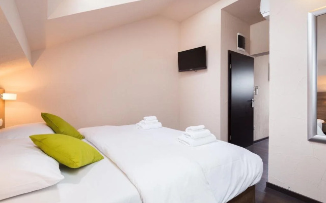 Apartment Galeriana Palace by Litto